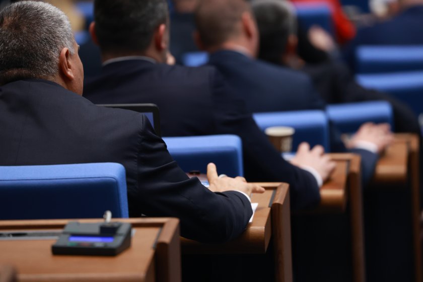 депутатите обсъждат промените закона движението пътищата
