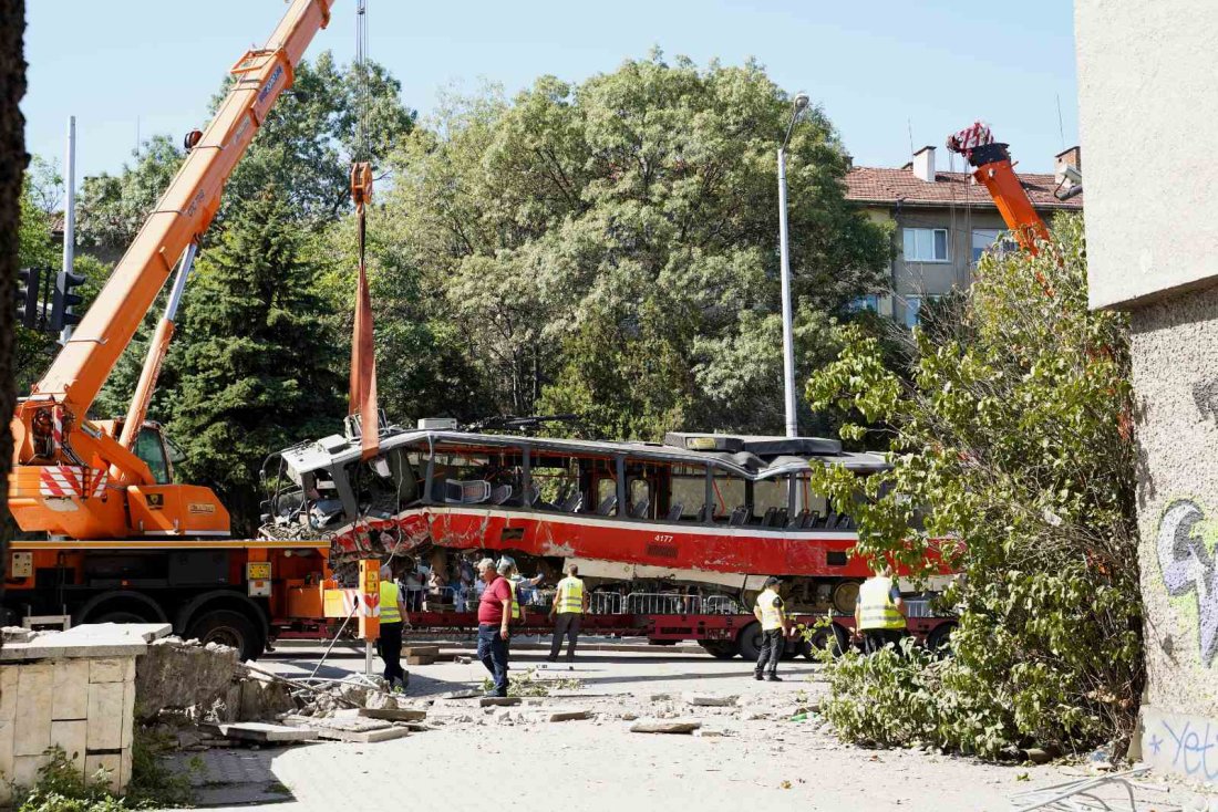 Съдът гледа мярката на 22-годишния мъж заради инцидента с трамвая в София