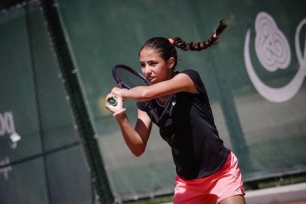 виктория велева полуфиналистка турнир itf румъния