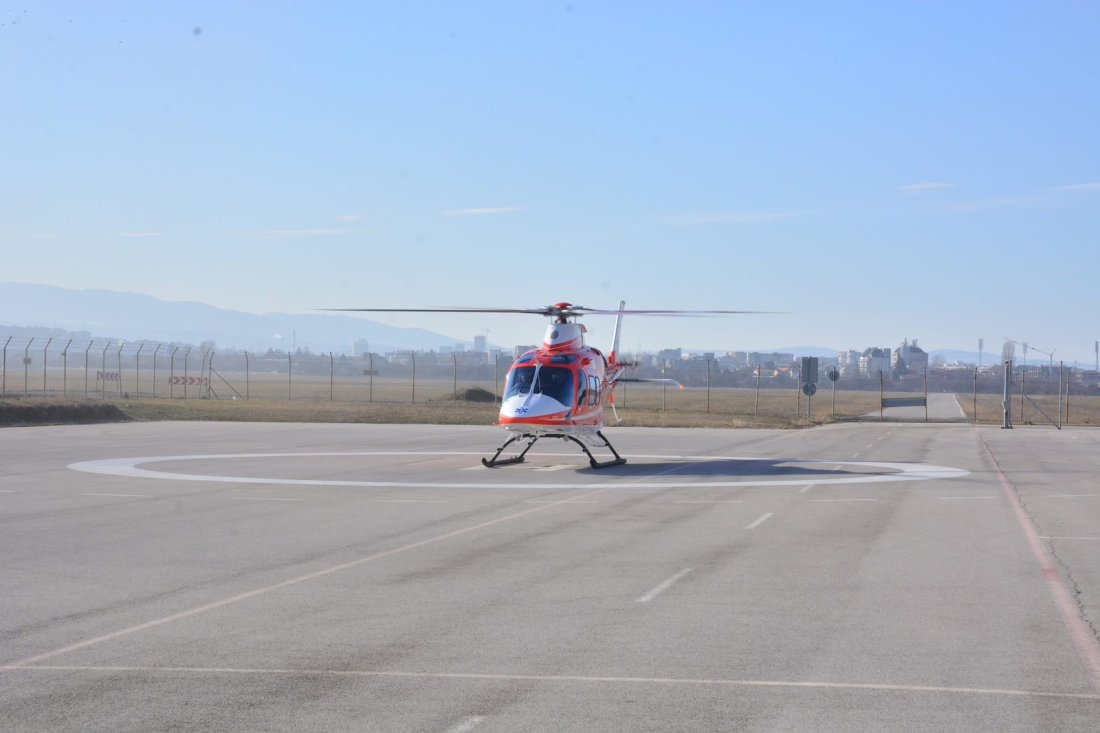 Транспортират пострадалите от катастрофата край Смоляновци с медицински хеликоптери в София