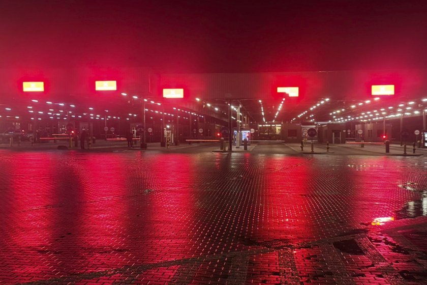 расте напрежението линията варшава москва