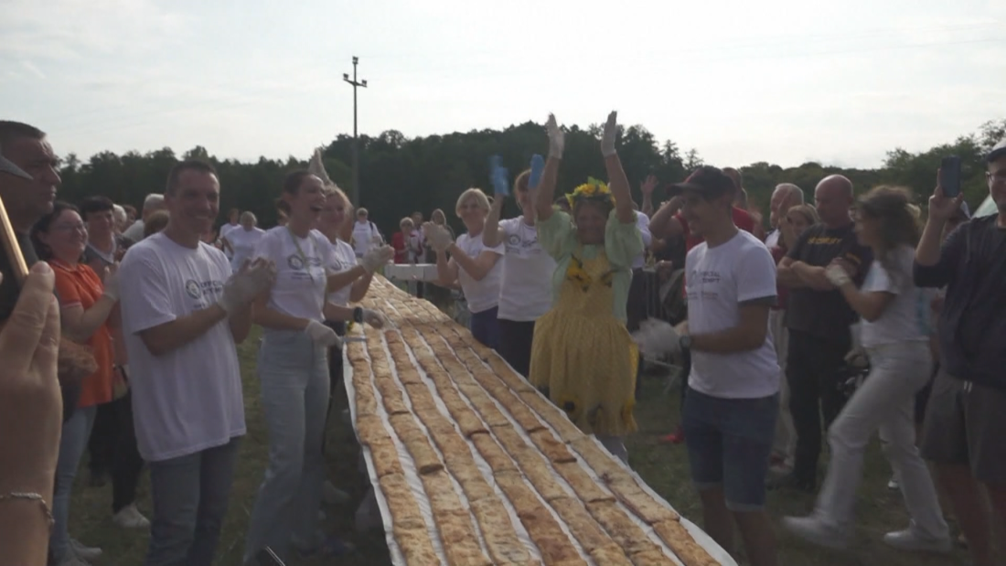 Хърватско село счупи рекорд с... 3-километров щрудел