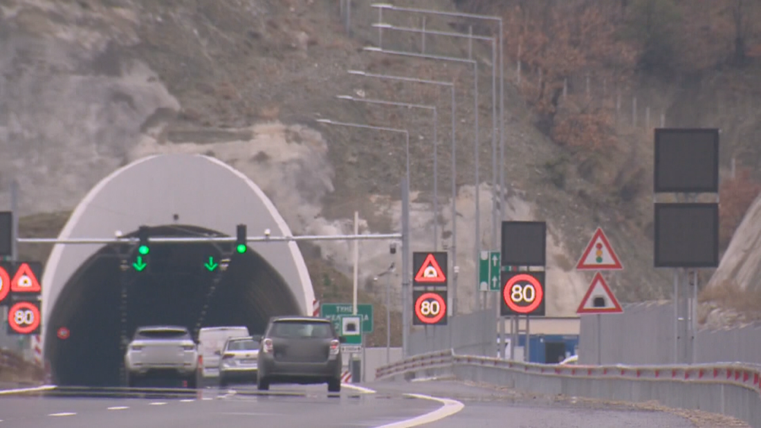 Допълнителни автопатрули и мотопатрул ще контролират очаквания сериозен трафик по пътя към Гърция