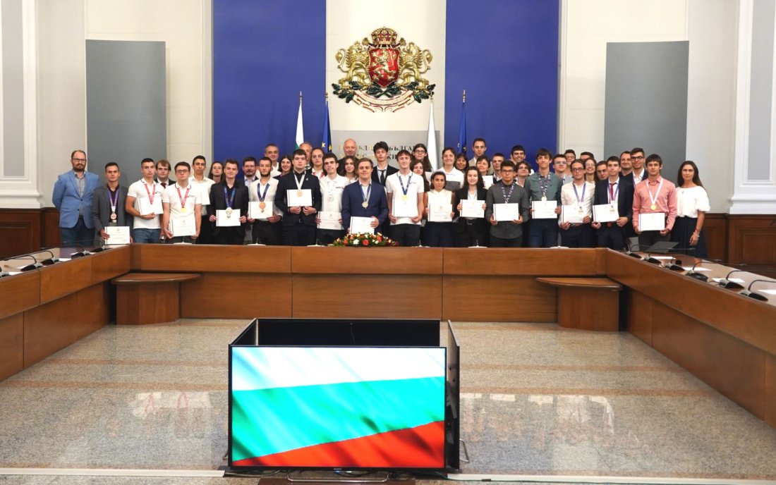 89 международни отличия спечелиха ученици от началото на годината