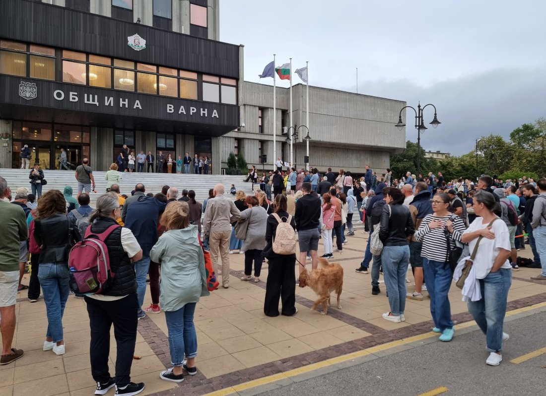 Пореден протест във Варна в защита на кмета Благомир Коцев