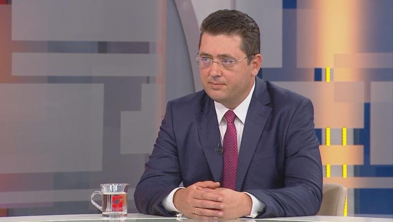 съветникът президента пламен узунов осъди прокуратурата 100 000 лева