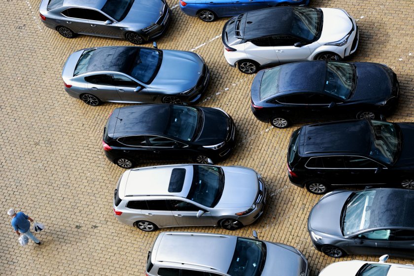 "София не може да бъде превърната в платен паркинг": В СОС спорят да има или не реформа за паркирането