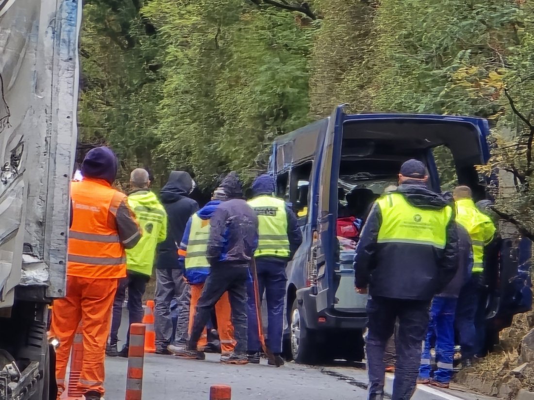 Катастрофа затвори временно движението в Кресненското дефиле и в двете посоки