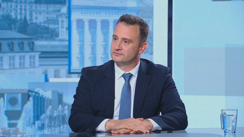 Жечо Станков: Ще подпомогнем бизнеса, така че да не вдига цените на стоките