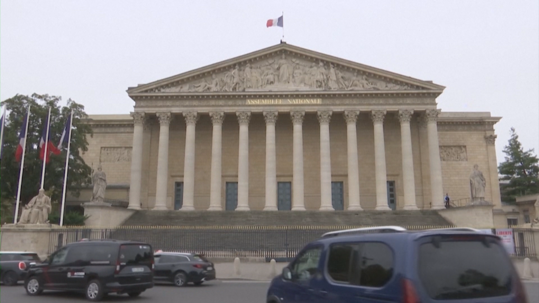 Франция очаква решение: Премиерът Льокорню обявява изхода от консултациите