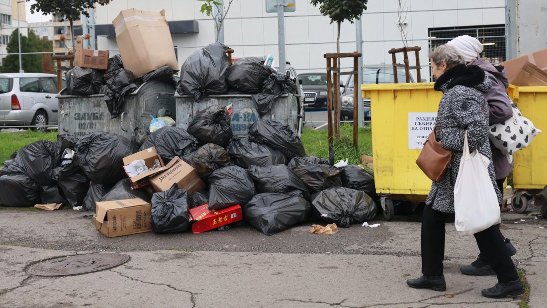 Софийският боклук е водеща тема в кулоарите на Народното събрание