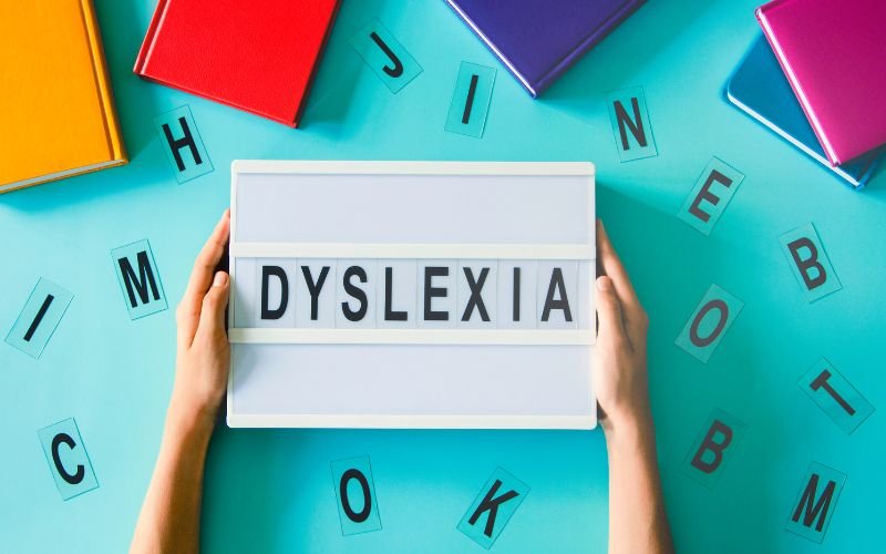 Помощ за деца с дислексия: Електронен четец се включва в обучението