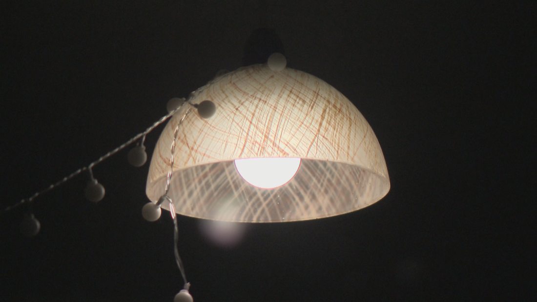 Екипите в Трънско продължават работа по възстановяване на електрозахранването