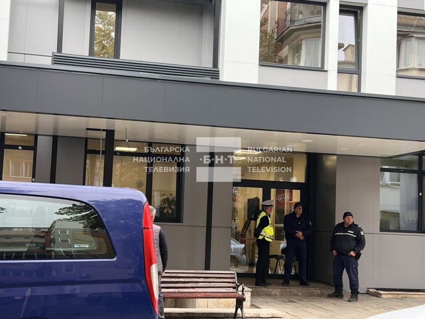 мвр влезе сградата община несебър