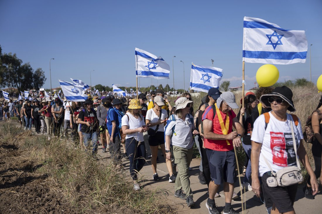 Хамас и Израел подписаха първата фаза от примирието по американския план