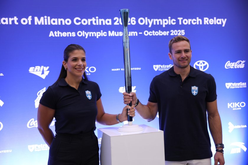 олимпийският огън пристигна гърция