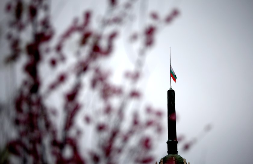 Ден на траур в Созопол заради трагедията със загиналите младежи в катастрофа