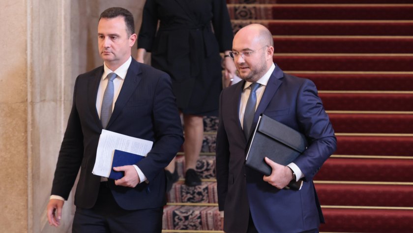 Жечо Станков: Българите да са спокойни, обезпечени са горива до края на годината