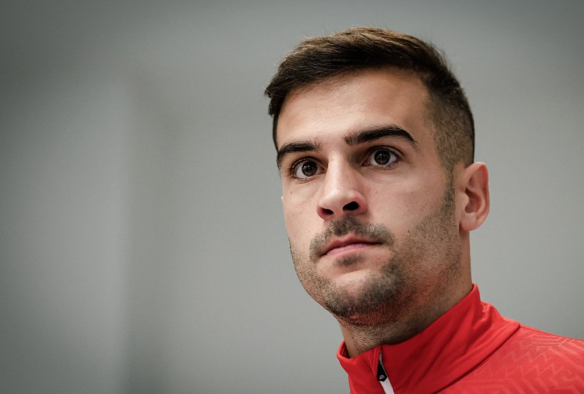 Владимир Николов