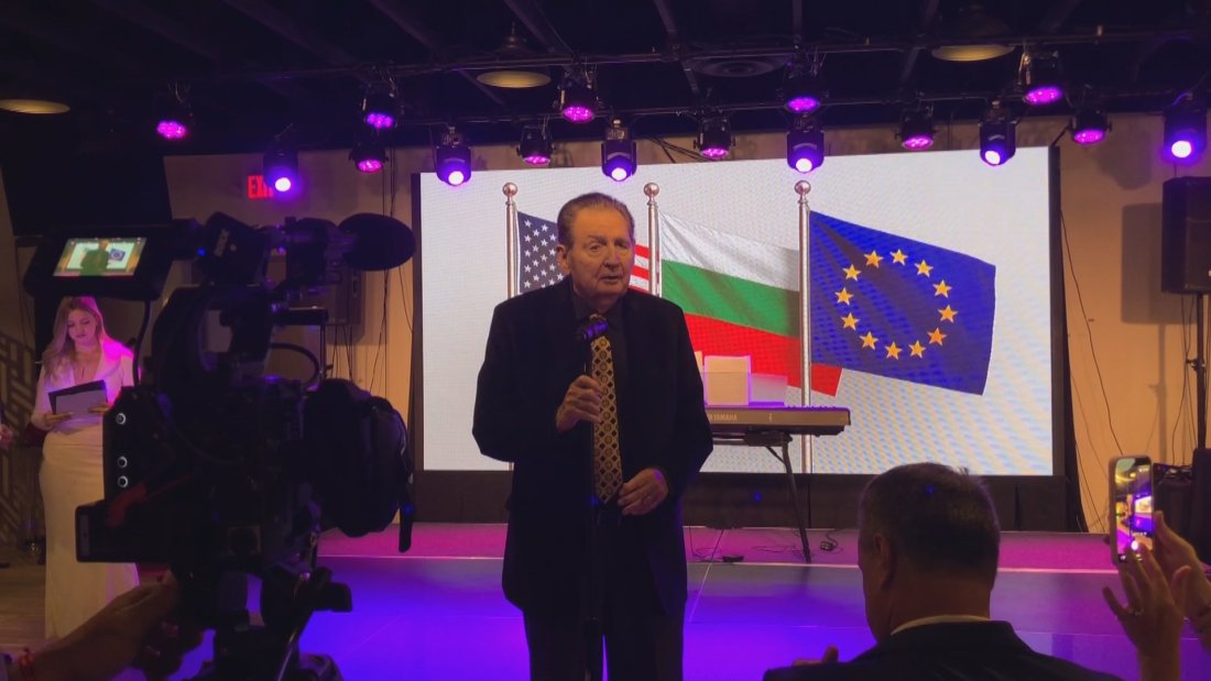 Високо отличие: Награда за почетния консул на България в САЩ