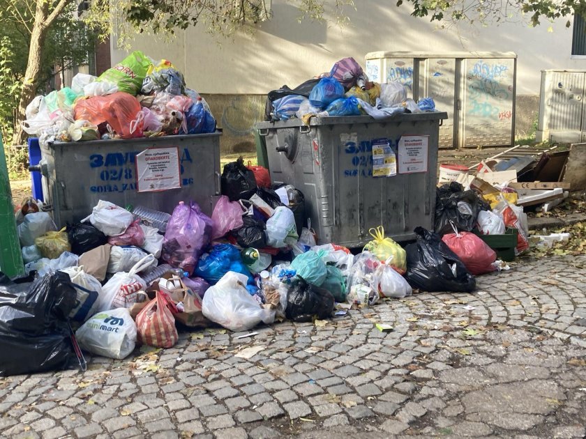 Още 4 камиона ще се включат в сметоизвозването в "Люлин" и "Красно село"