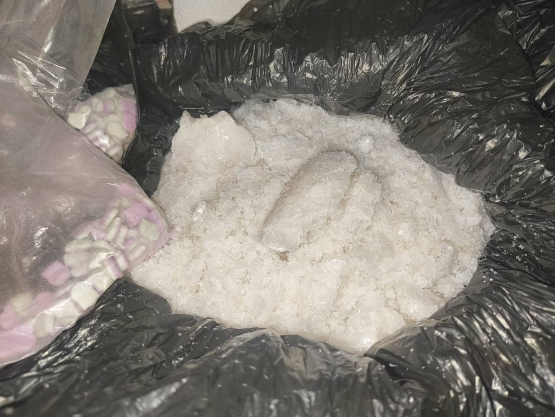 Разбиха две наркобази в София, задържаха 64 души