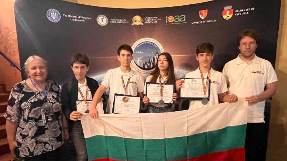български ученици триумфираха олимпиада астрономия румъния