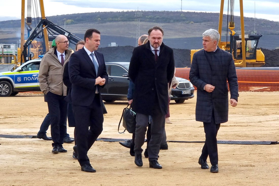 Жечо Станков: Държавата в момента няма намерения да купува активите на &ldquo;Лукойл Нефтохим&rdquo;