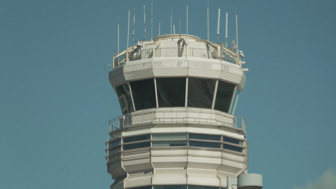 въздушен трафик сащ отменени повече 790 полета заради блокадата правителството