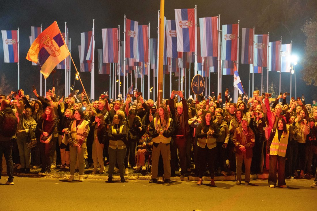 Една година от трагедията в Нови Сад: Почит към жертвите и протести