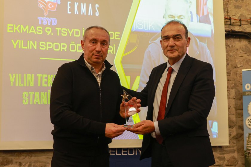 станимир стоилов стана треньор измир 2024 година