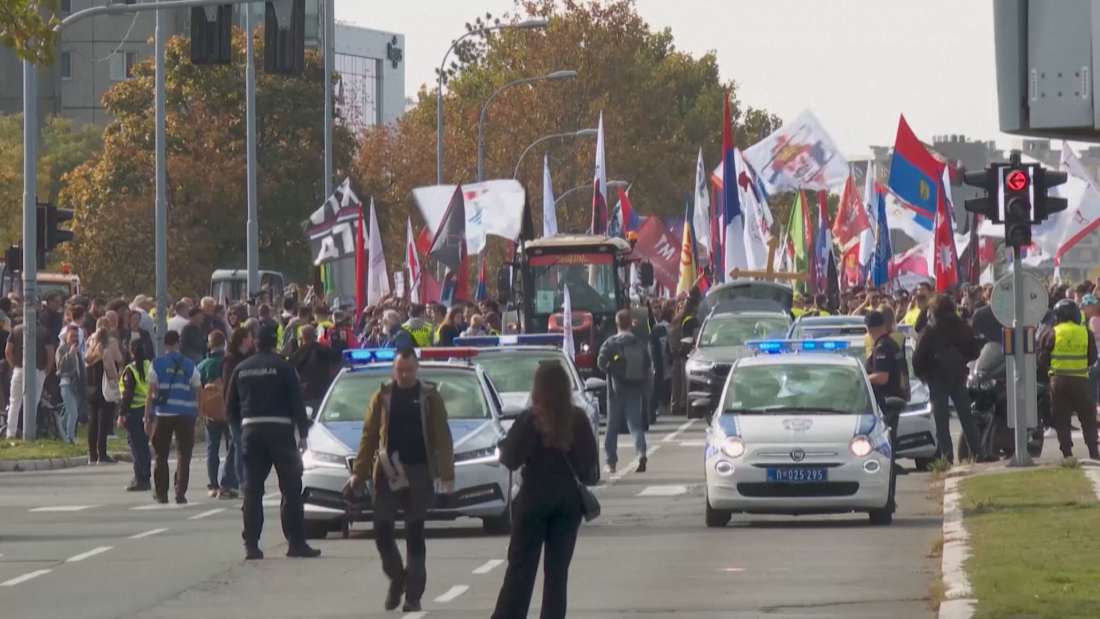 Сръбският президент Александър Вучич призова годишнината от трагедията в Нови Сад да бъде отбеляза мирно