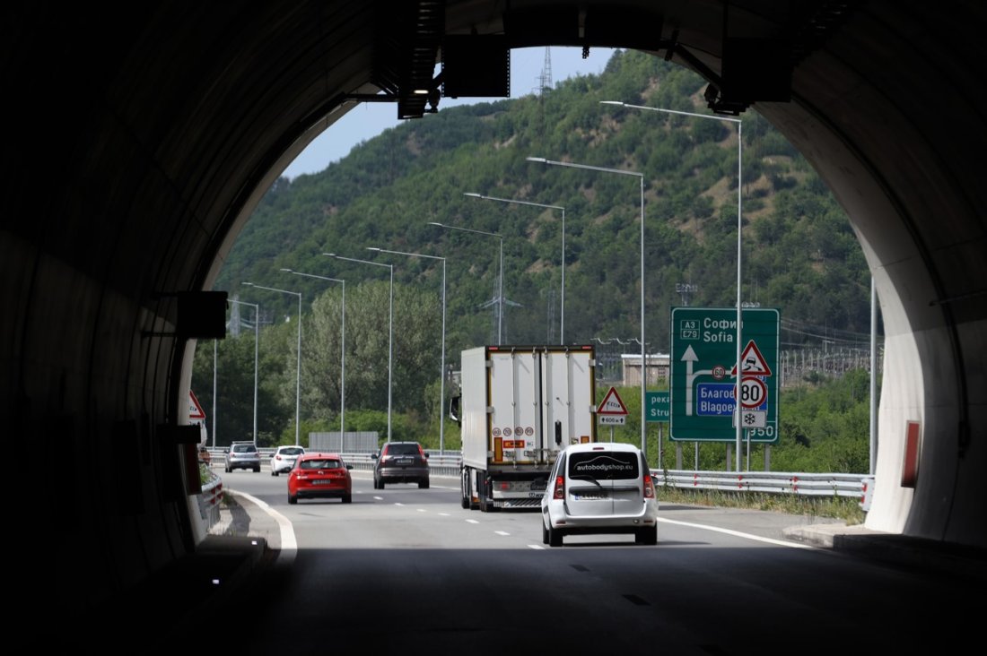 Възстановено е осветлението в тунел „Големо Бучино“ на магистрала „Струма“ в посока Перник