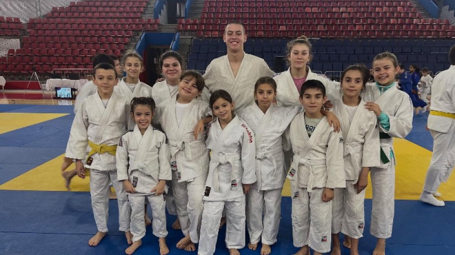 7 медала за българските бойци в Сърбия