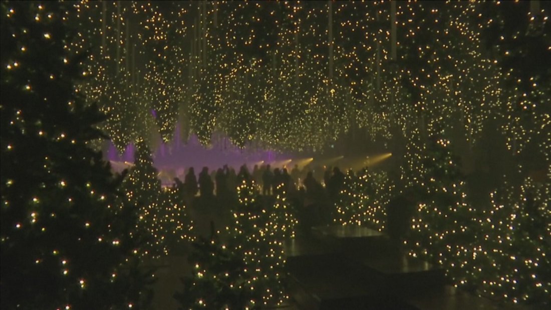 стара индустриална сграда откриха ледена пързалка берлин