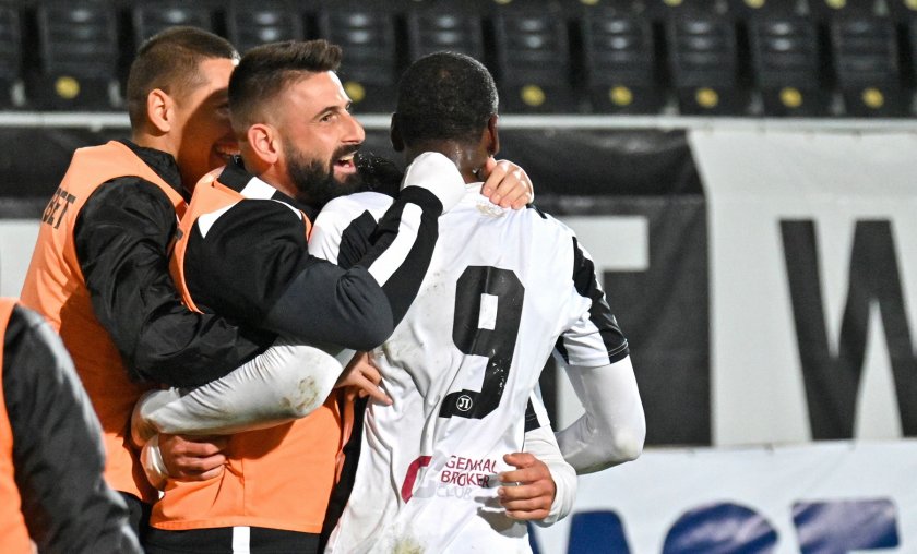 Локомотив (Пловдив) - Берое