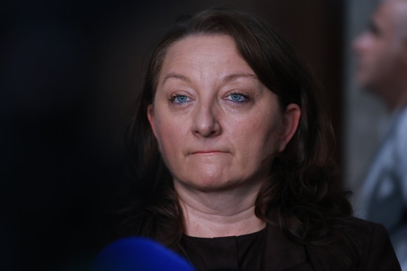 сачева борисов реши докога остане правителство