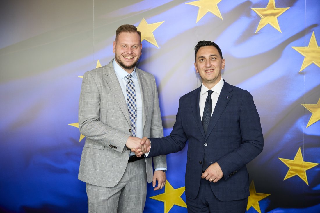 Петър Младенов ММС среща