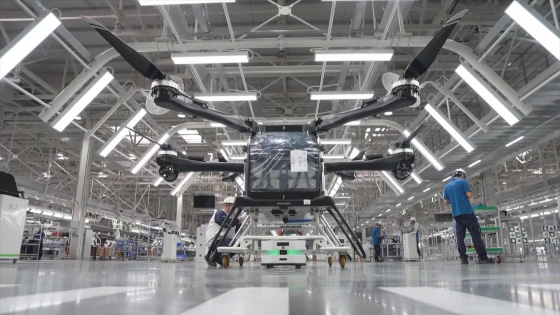 въздушен транспорт китай завод започна производство летящи коли