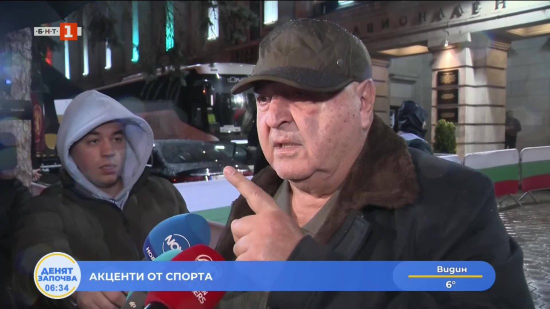 венци стефанов треньора дава шанс такива млади футболисти тогава имаме футбол