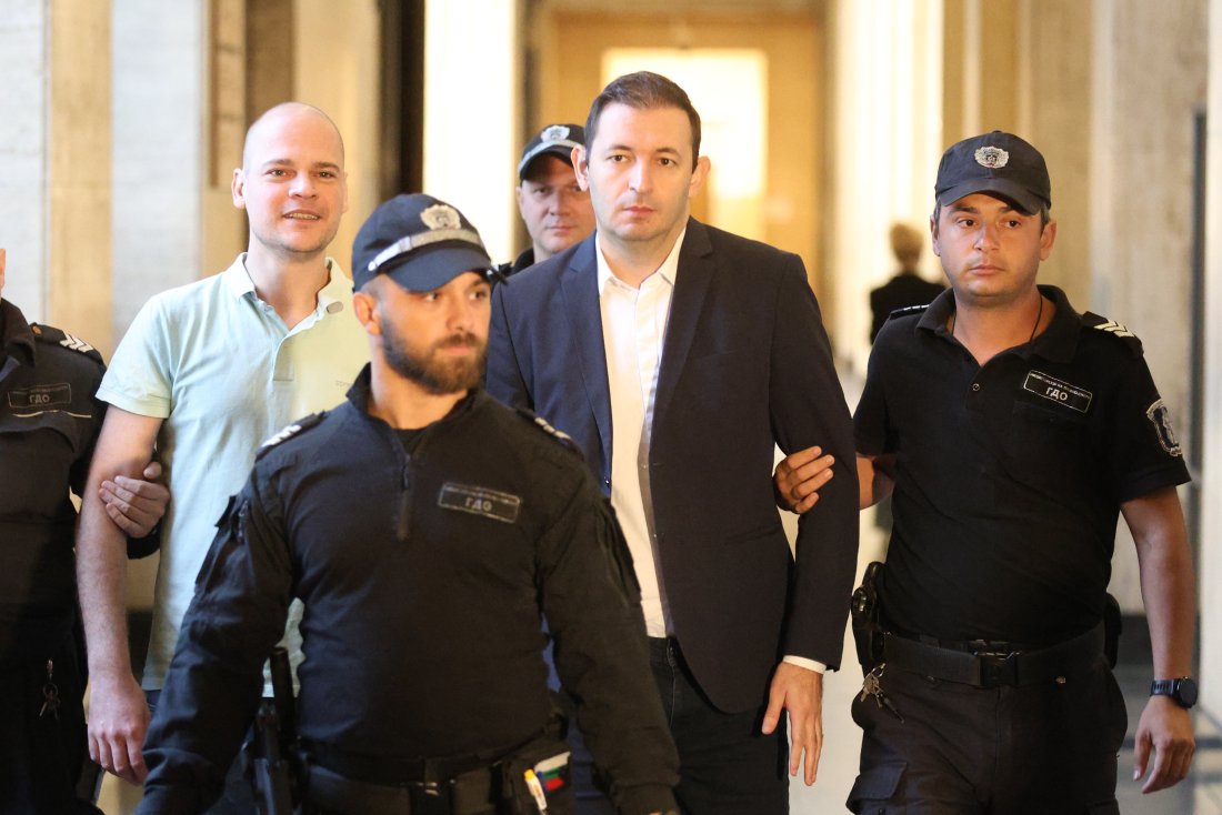 Никола Барбутов