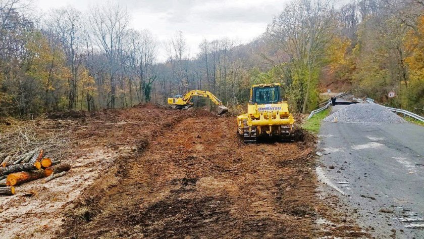 започва изграждането временен път разрушения наводнението мост царево