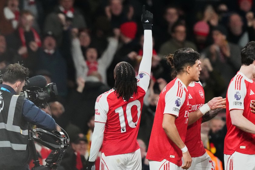 Арсенал - Еберечи Езе