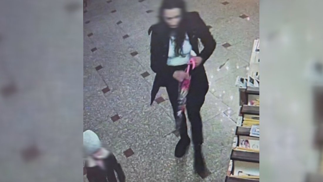 Нагла кражба в Русе: Жена обра касата на църква в присъствието на детето си