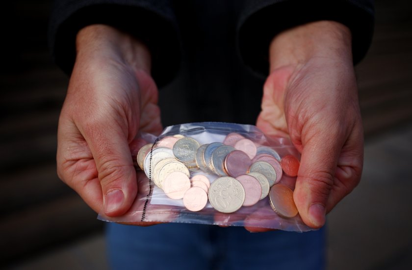 &bdquo;Български пощи&ldquo; пусна в продажба комплектите с първите български евромонети