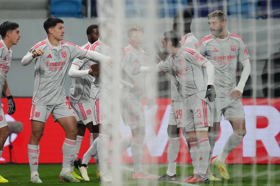 Олимпик Лион се върна към победите в Лига 1