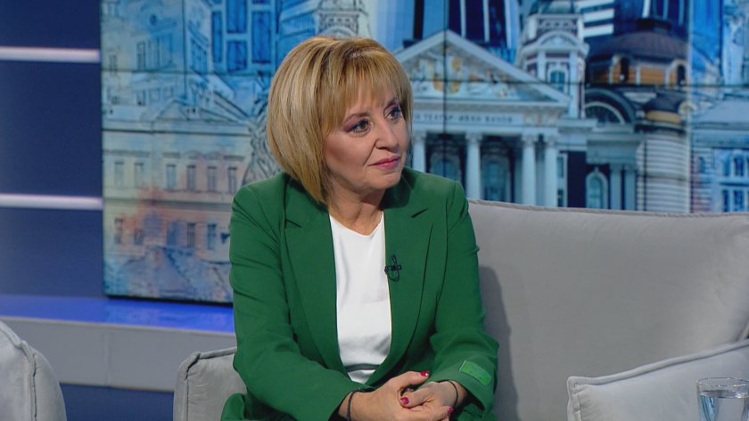 мая манолова