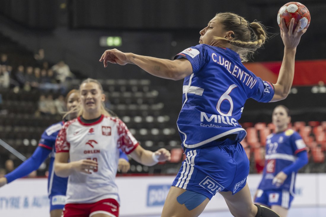 Франция и Нидерландия завършиха с пълен актив в първата фаза на световното първенство по хандбал за жени