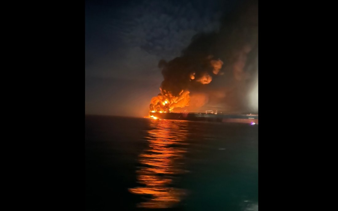 Експлозия на борда на празен танкер край Босфора