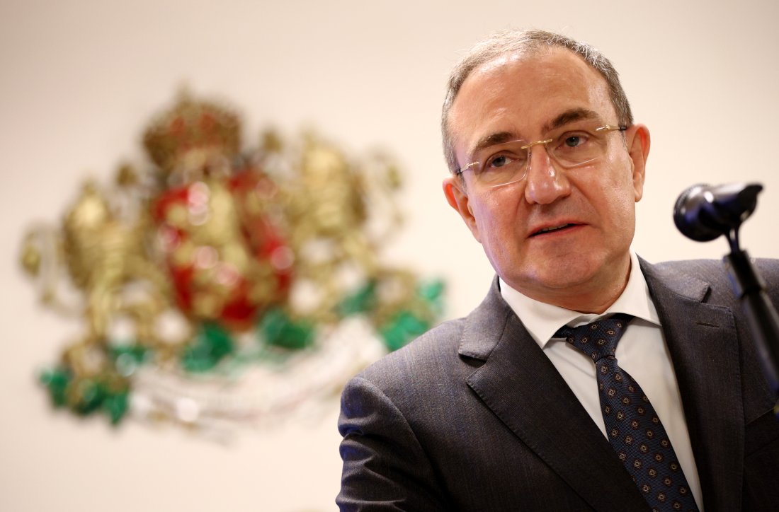 откриват пет домове възрастни хора